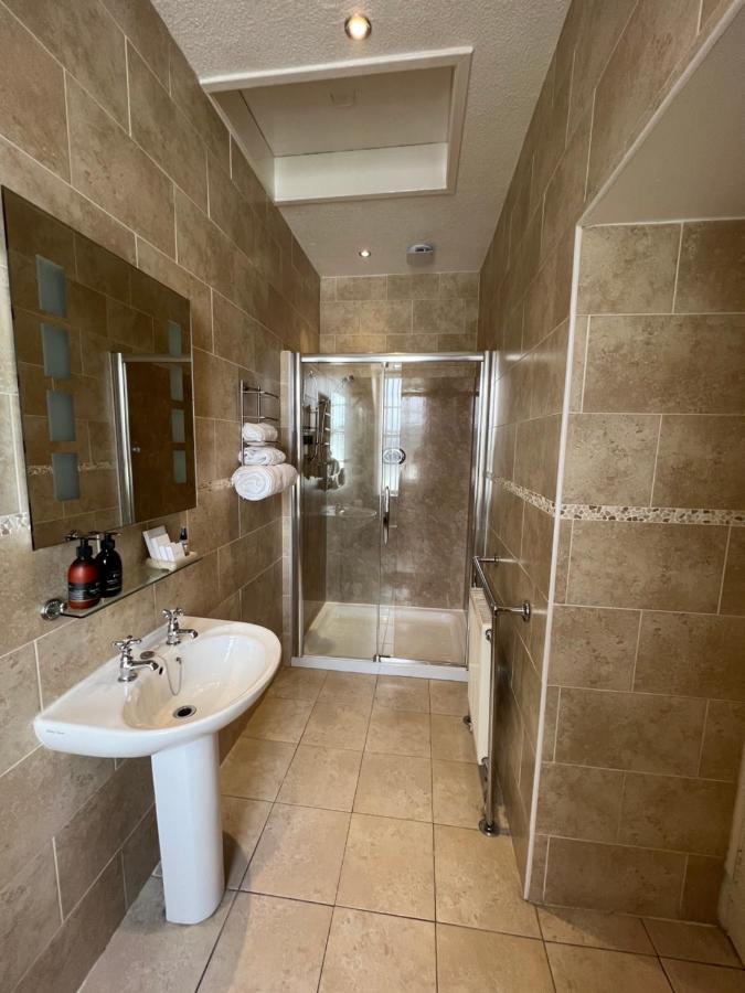 Glentower Lower Observatory Bed & Breakfast 4*